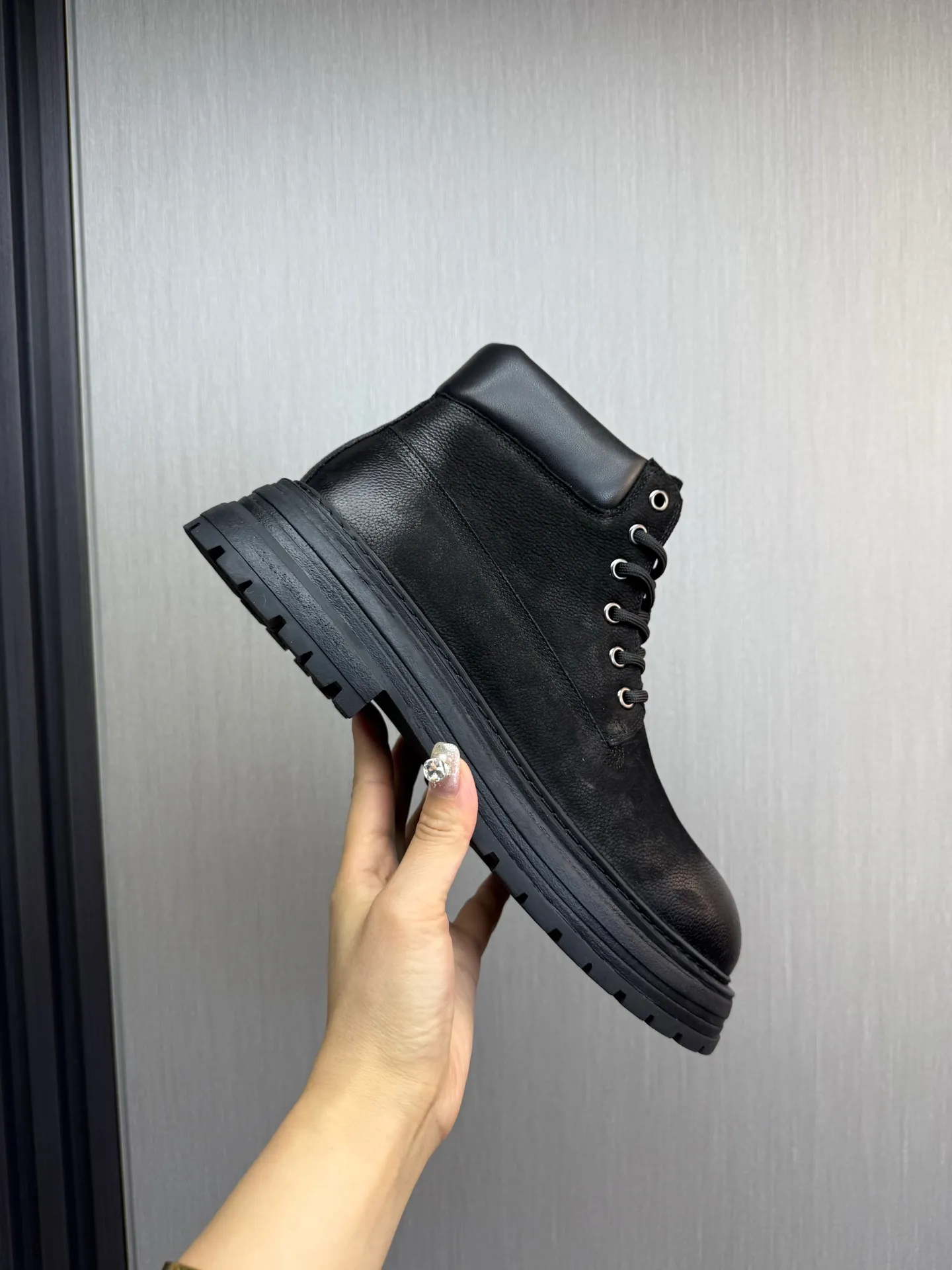 Factory price 680💰 [UGG] Men's hot winter warm boots🐑Simple and fashionable design, cowhide➕comfortable and warm wool lining. Soft and comfortable to wear, good warmth retention, and excellent foot feel. Regular size 38-45